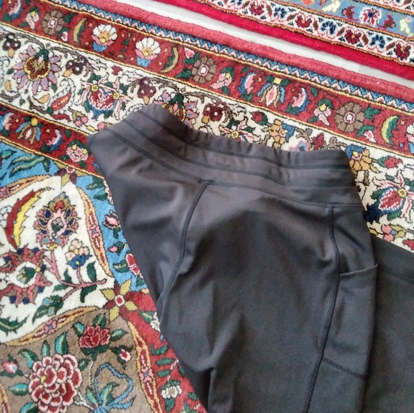 black joggers - Picture 4 of 6